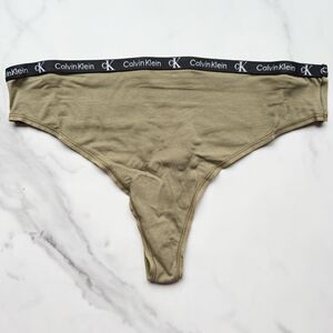 NWOT CALVIN KLEIN 1996 COTTON STRETCH MODERN THONG PANTY IN OLIVE SIZE S/M/XL